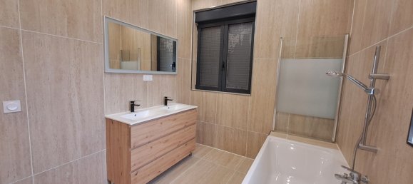 4 Schlafzimmer Haus in Sainville, France, Nr. 73061 8