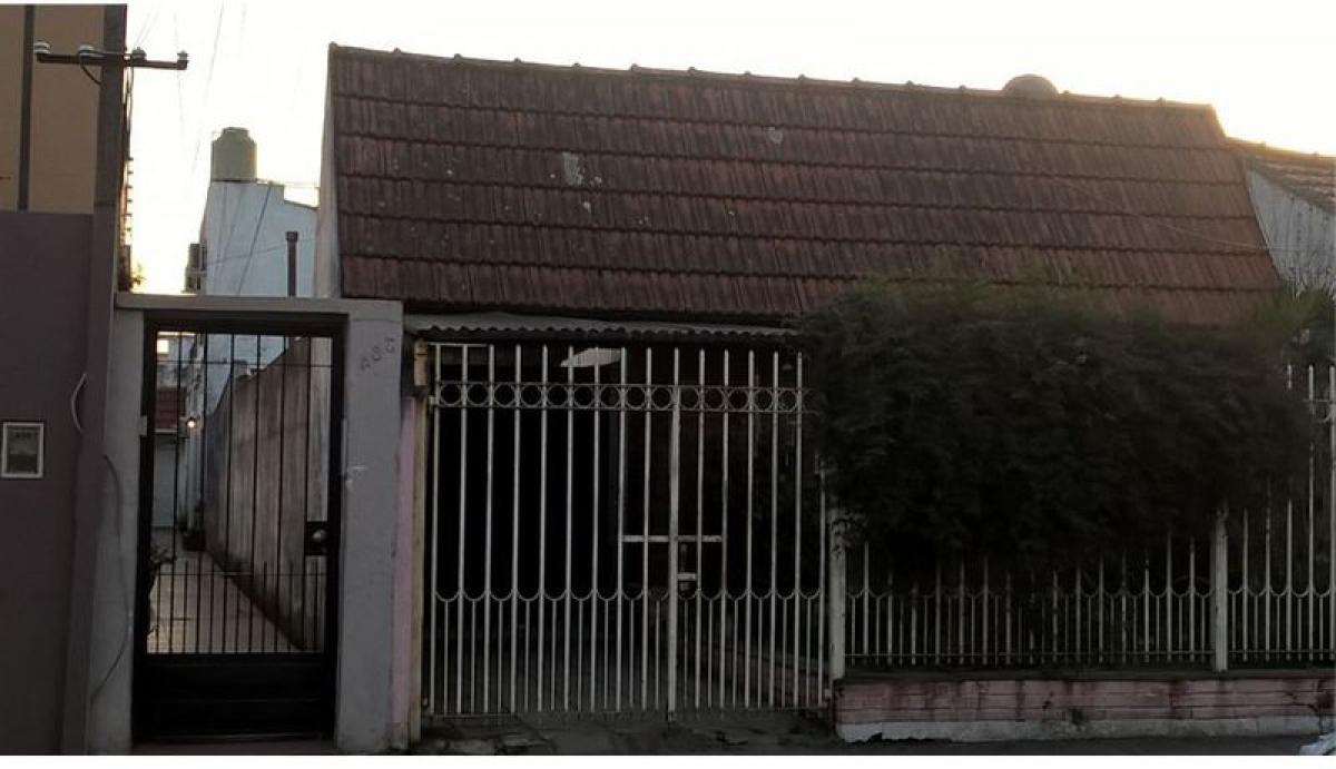 2 bedrooms House in Lomas de Zamora, Argentina No. 57007