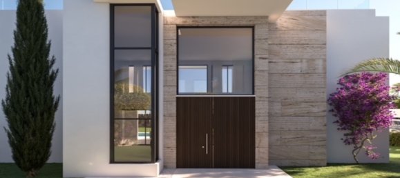 4 bedrooms Villa in Estepona, Spain No. 4764 2