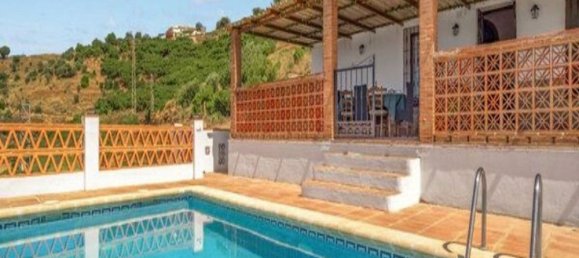 3 bedrooms House in Malaga, Spain No. 148824 3