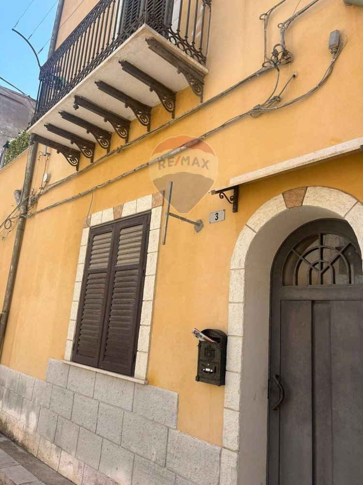 6 rooms Apartment in Partinico, Italy No. 265302