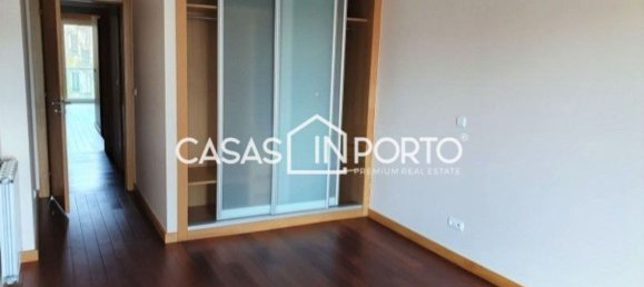 4 bedrooms Apartment in Porto, Portugal No. 137941 17