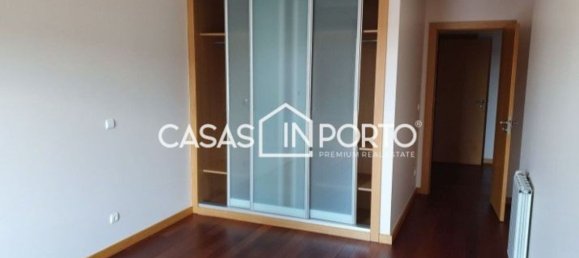4 bedrooms Apartment in Porto, Portugal No. 137941 16