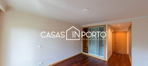 4 bedrooms Apartment in Porto, Portugal No. 137941 14