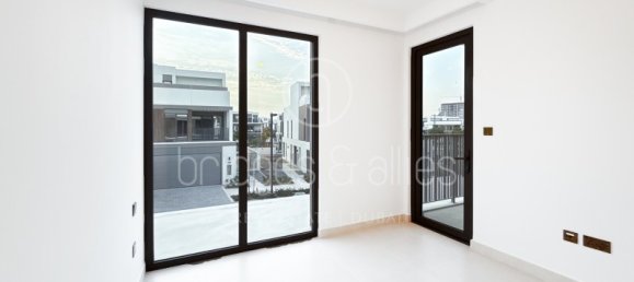 4 Schlafzimmer Villa in Dubai, UAE, Nr. 65808 16