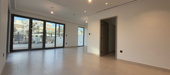 4 Schlafzimmer Villa in Dubai, UAE, Nr. 65808 10