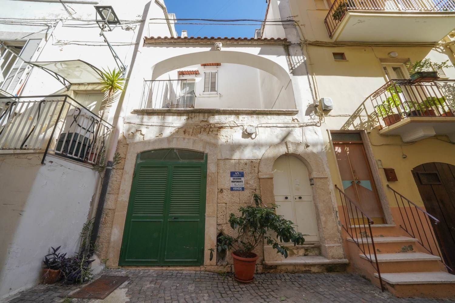 3 bedrooms Apartment in Palo del Colle, Italy No. 398566