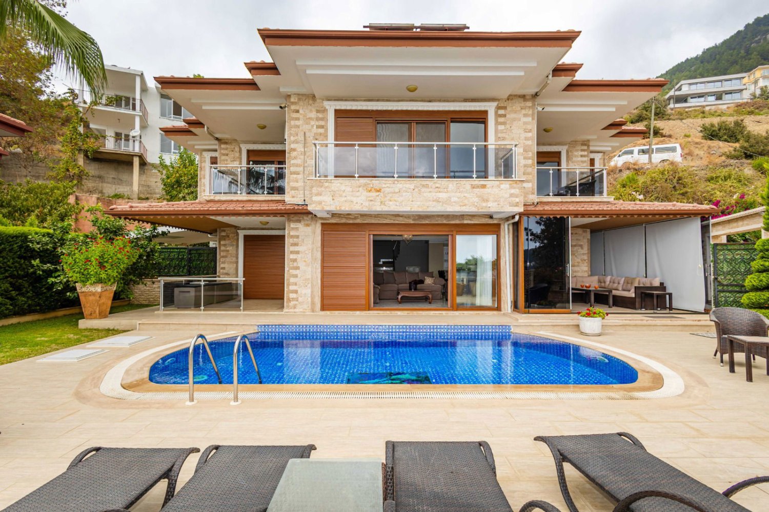 Villa 3+1 in Alanya, Turkey, Nr. 49615