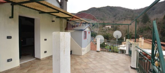 Квартира с 3 комнатами в Савона, Италия № 58076 35