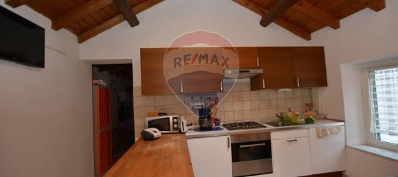 Квартира с 3 комнатами в Савона, Италия № 58076 4