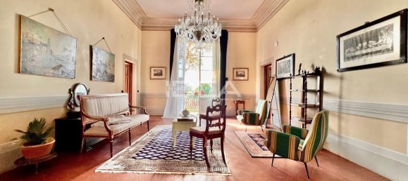 10 rooms Villa in Lucca, Italy No. 24504 5
