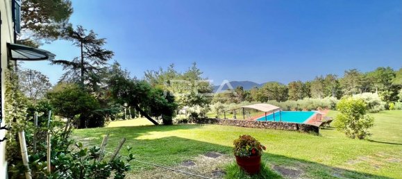 10 rooms Villa in Lucca, Italy No. 24504 15