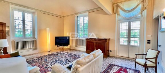 10 rooms Villa in Lucca, Italy No. 24504 12