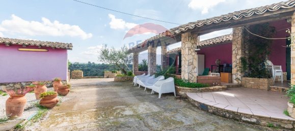 4-salle Villa à Caltagirone, Italy No. 179512 12