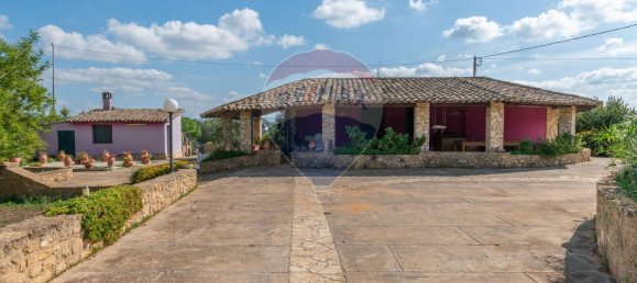 4-salle Villa à Caltagirone, Italy No. 179512 5