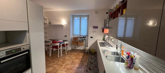 Casa de 4 habitaciónes en Gallarate, Italy No. 198366 10