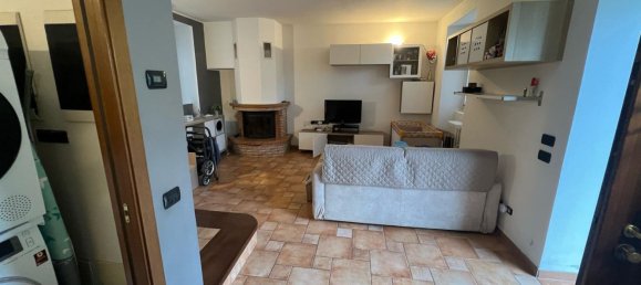 Casa de 4 habitaciónes en Gallarate, Italy No. 198366 6