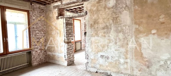 Gebäude in Merzig-Wadern, Germany, Nr. 37997 18