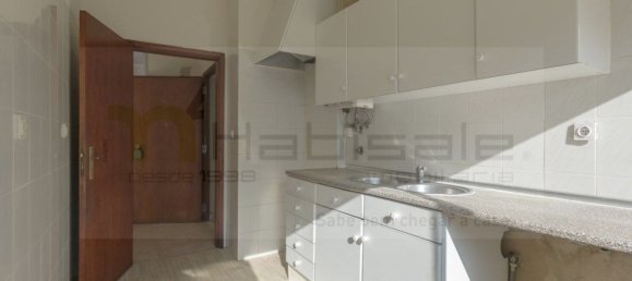 3 bedrooms Apartment in Loures, Portugal No. 94695 2
