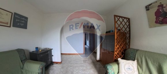 2 bedrooms Apartment in Carlazzo, Italy No. 319451 5