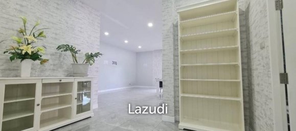 Café/restaurante de 2 dormitorios en Bang Sare, Thailand No. 15729 5