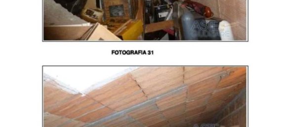 5-salle Appartement à San Giovanni in Marignano, Italy No. 11468 16