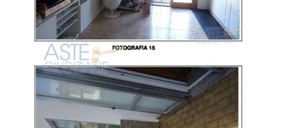 5-salle Appartement à San Giovanni in Marignano, Italy No. 11468 7