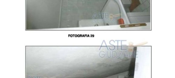 5-salle Appartement à San Giovanni in Marignano, Italy No. 11468 15