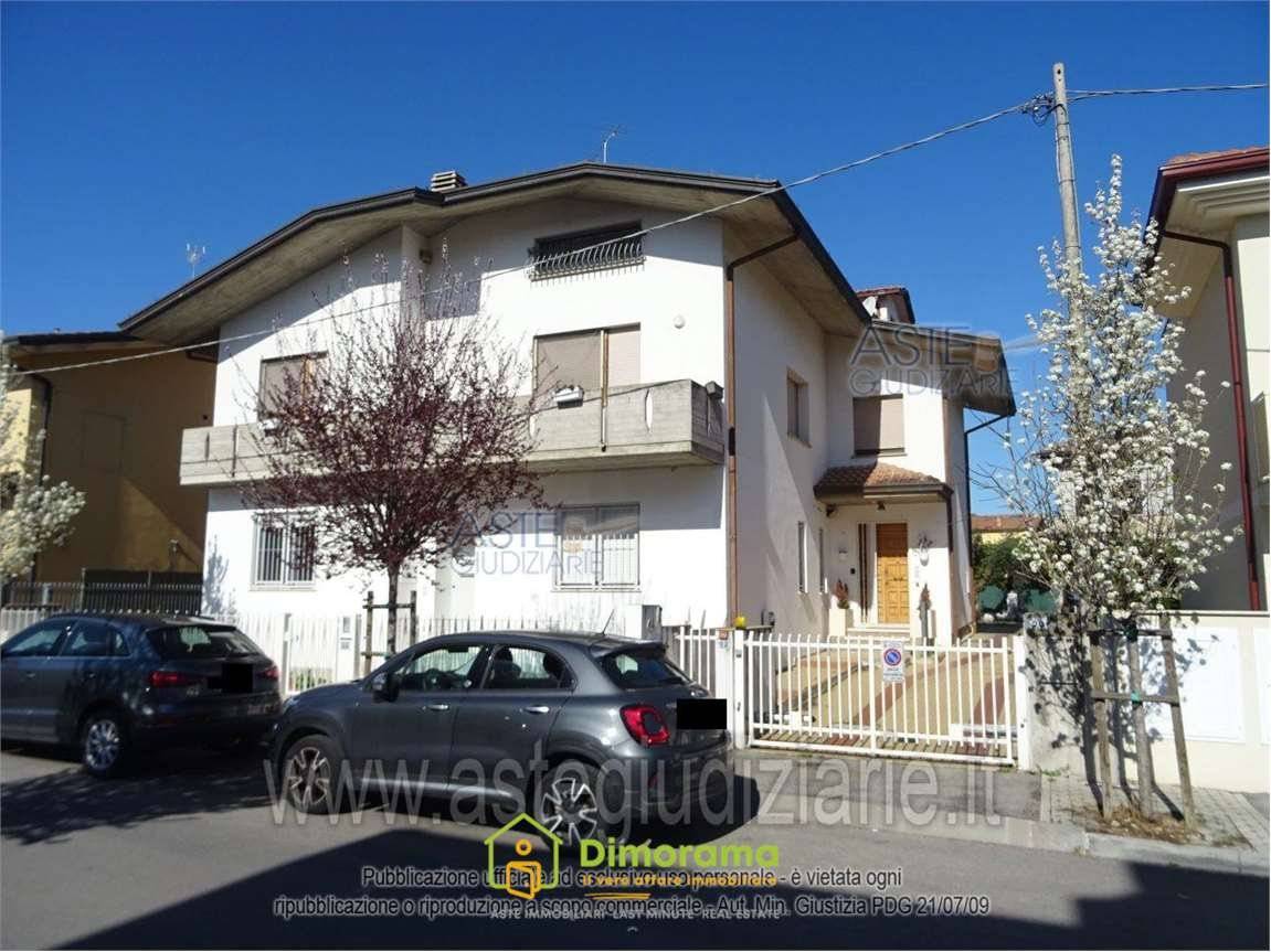 5-salle Appartement à San Giovanni in Marignano, Italy No. 11468