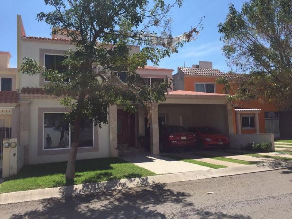 4 bedrooms House in Ciudad Lerdo, Mexico No. 163304