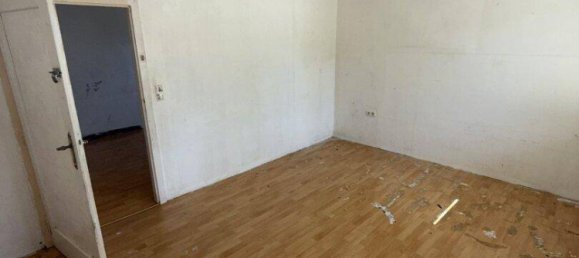 4 rooms Apartment in Meidling, Austria No. 177023 2