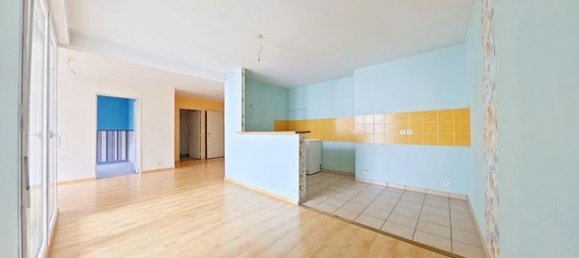 Квартира с 1 спальней в Пуатье, Франция № 309802 2