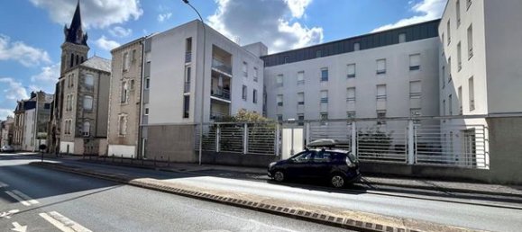 Квартира с 1 спальней в Пуатье, Франция № 309802 6