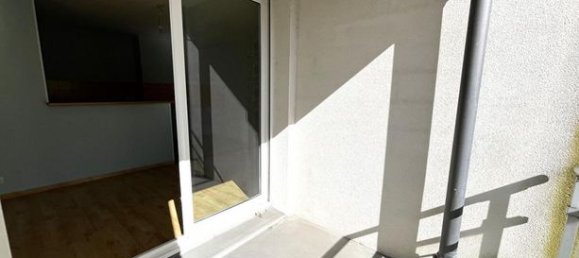 Квартира с 1 спальней в Пуатье, Франция № 309802 3