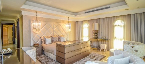 8 bedrooms Villa in Emirates Hills, UAE No. 2143 14