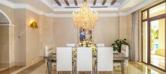 8 bedrooms Villa in Emirates Hills, UAE No. 2143 9