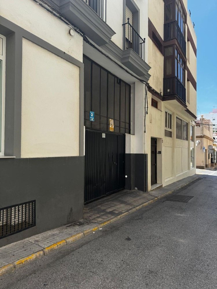 Garage in Cadiz, Spain 19m², Nr. 161452