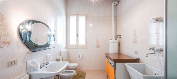 Casa de 6 dormitorios en San Giovanni in Persiceto, Italy No. 352625 63