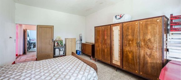 Casa de 6 dormitorios en San Giovanni in Persiceto, Italy No. 352625 4