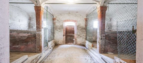 Casa de 6 dormitorios en San Giovanni in Persiceto, Italy No. 352625 8