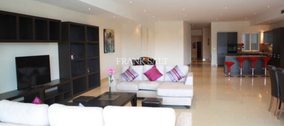 3 غرف نوم شقة في Ta' Xbiex, Malta رقم 8801 8