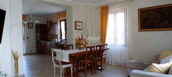 3 Schlafzimmer Haus in Pinerolo, Italy, Nr. 179419 5