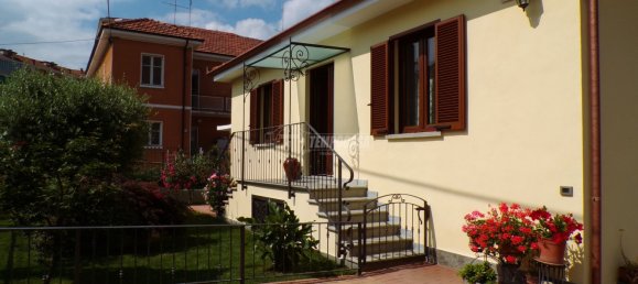 3 Schlafzimmer Haus in Pinerolo, Italy, Nr. 179419 25