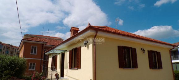 3 Schlafzimmer Haus in Pinerolo, Italy, Nr. 179419 26