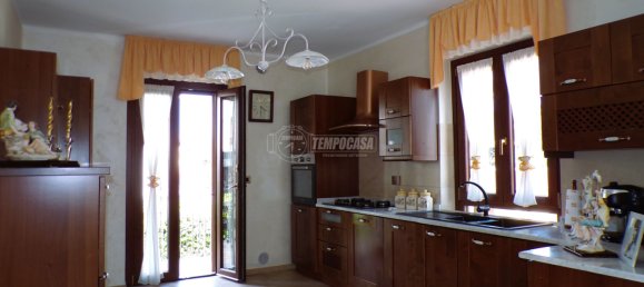 3 Schlafzimmer Haus in Pinerolo, Italy, Nr. 179419 4