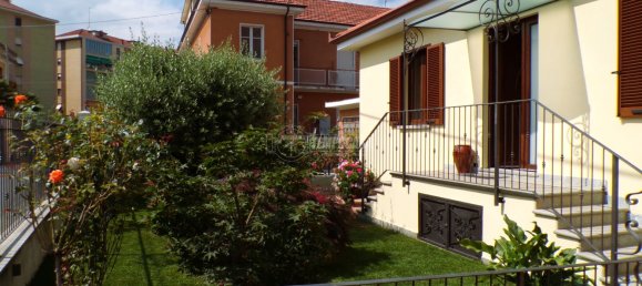 3 Schlafzimmer Haus in Pinerolo, Italy, Nr. 179419 24