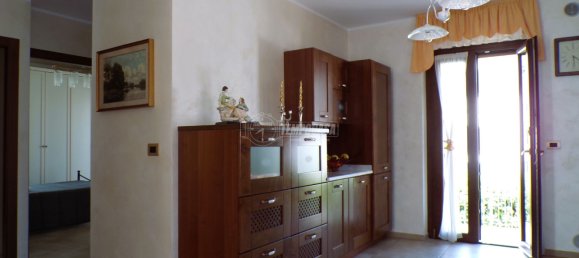 3 Schlafzimmer Haus in Pinerolo, Italy, Nr. 179419 2