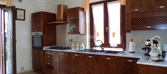 3 Schlafzimmer Haus in Pinerolo, Italy, Nr. 179419 3