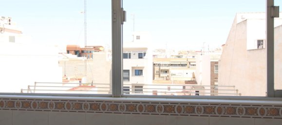Apartamento de 3 dormitorios en Torrevieja, Spain No. 138691 26