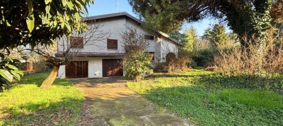 6 rooms Villa in Garbagnate Milanese, Italy No. 120805 2